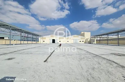 مخزن - استوديو - 8 حمامات للايجار في شارع الصناعية الشرقي - بركة العوامر - الوكرة