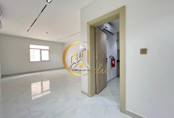 962686 - Property Image 2