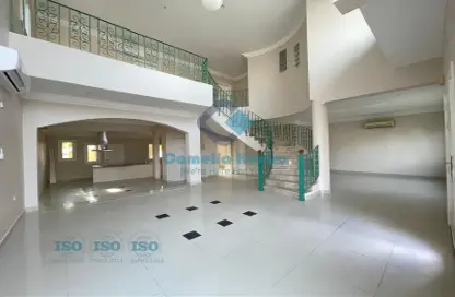 Empty Room image for: Compound - 4 Bedrooms - 3 Bathrooms for rent in Al Nuaim Compound - Al Duhail North - Al Duhail - Doha, Image 1
