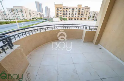 Apartment - 2 Bedrooms - 3 Bathrooms for sale in Piazza 1 - La Piazza - Fox Hills - Lusail