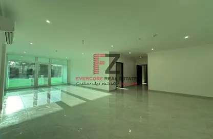 Apartment - 3 Bedrooms - 4 Bathrooms for rent in Al Nasr Street - Al Nasr - Doha