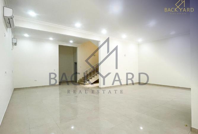 892987 - Property Image 3