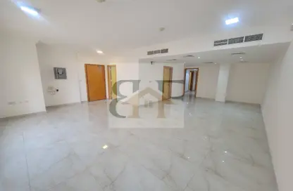 Apartment - 3 Bedrooms - 3 Bathrooms for rent in Al Mansoura - Al Mansoura - Doha
