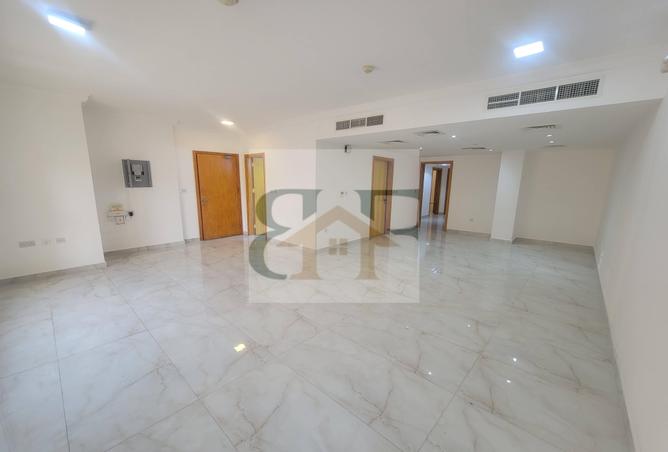 998456 - Property Main Image