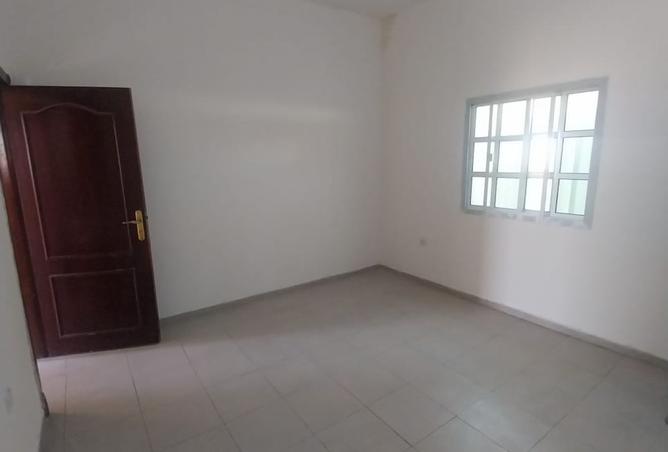 1002709 - Property Image 2