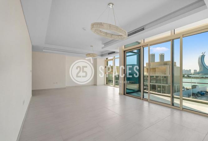 906129 - Property Image 2