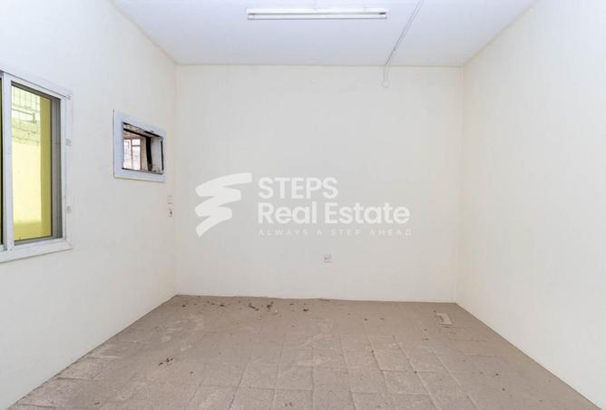 1004702 - صورة العقار 2