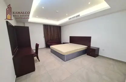 Apartment - 2 Bedrooms - 2 Bathrooms for rent in Umm Ghuwailina 4 - Umm Ghuwailina - Doha
