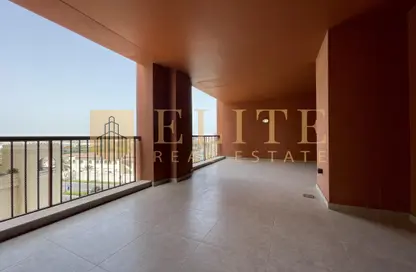 Apartment - 1 Bedroom - 2 Bathrooms for rent in West Porto Drive - Porto Arabia - The Pearl Island - Doha