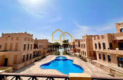 مجمع سكني - 5 غرف نوم - 4 حمامات للايجار في فلل واست باي لاغون - وست باي لاجون - بحيرة وست لاجون - الدوحة