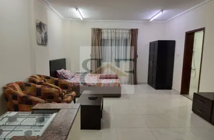 Apartment - Studio - 1 Bathroom for rent in Umm Ghwailina Comm - Umm Ghuwalina - Umm Ghuwailina - Doha