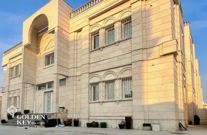 فيلا - 8 غرف نوم - 8 حمامات للبيع في الخيصة - الخيصة - أم صلال محمد