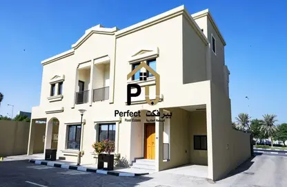 مجمع سكني - 5 غرف نوم - 4 حمامات للايجار في شارع المرخية - المرخية - الدوحة