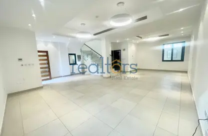 مجمع سكني - 3 غرف نوم - 3 حمامات للايجار في شارع الهناء - الغرافة - الدوحة