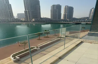 Apartment - 1 Bedroom - 2 Bathrooms for rent in Gewan Island - The Pearl Island - Doha