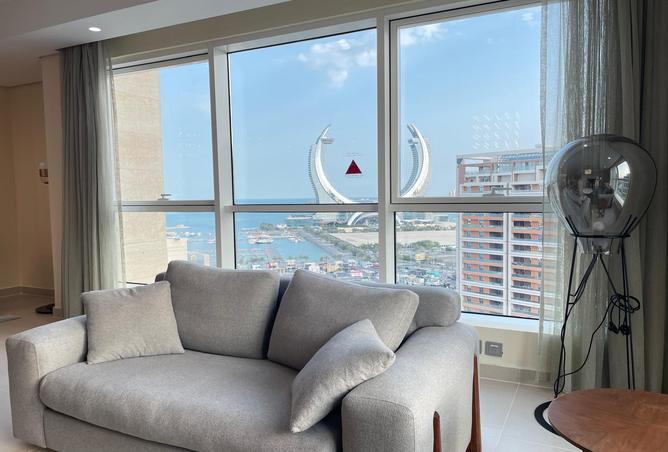 989011 - Property Image 2