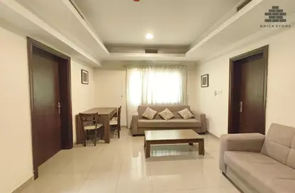 Apartment - 1 Bedroom - 2 Bathrooms for rent in Salaja Street - Doha Al Jadeed - Doha