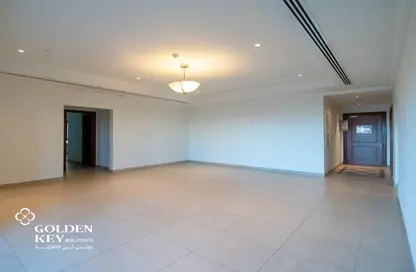 شقة - 2 غرف نوم - 3 حمامات للايجار في طريق بورتو الغربي - بورتو أرابيا - جزيرة اللؤلؤة - الدوحة