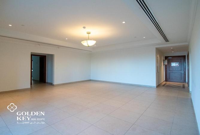 942124 - Property Image 2