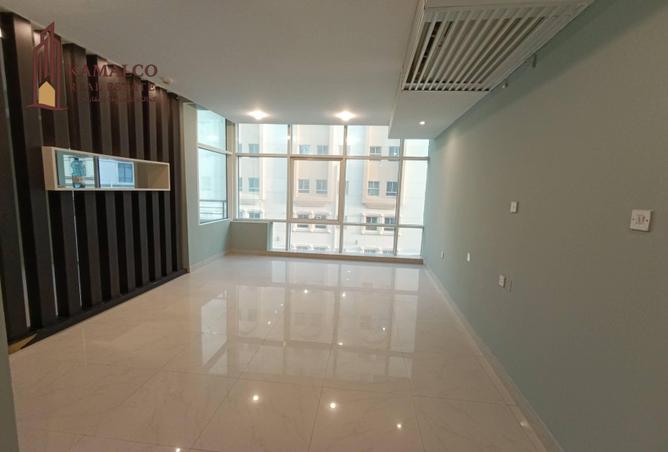 929880 - Property Image 2