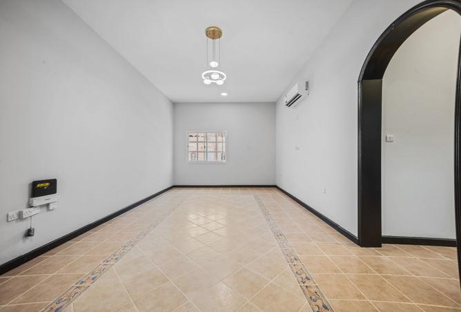 928148 - Property Image 2