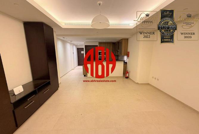 948554 - Property Image 2