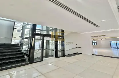 فيلا - 5 غرف نوم - 6 حمامات للبيع في جزيرة اللؤلؤة - الدوحة