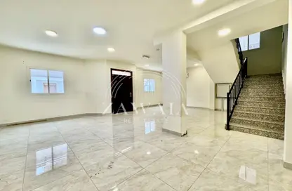 مجمع سكني - 5 غرف نوم - 5 حمامات للايجار في شارع  بو هامو - أبو هامور - الدوحة