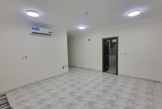 966629 - Property Image 2