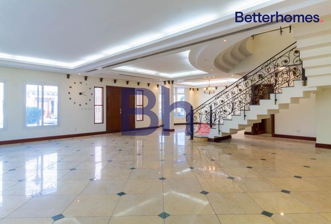 884500 - Property Image 2