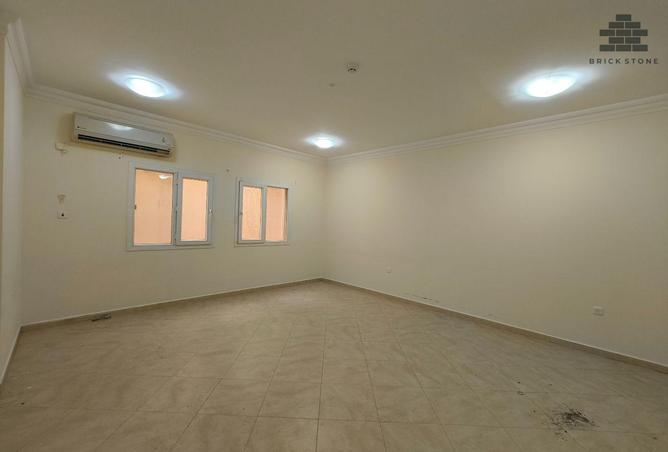 988731 - Property Image 3