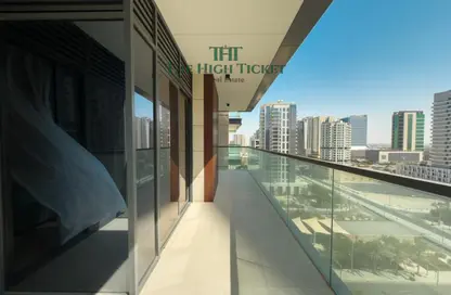 Apartment - 2 Bedrooms - 4 Bathrooms for sale in Lusail Residence - Marina District - Lusail