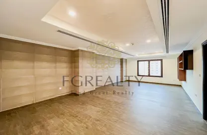 Apartment - 1 Bedroom - 1 Bathroom for rent in West Porto Drive - Porto Arabia - The Pearl Island - Doha