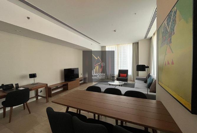 932915 - Property Image 2