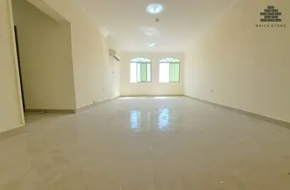 Apartment - 2 Bedrooms - 2 Bathrooms for rent in Al Sadd Road - Al Sadd - Doha
