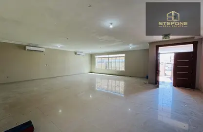Villa - 5 Bedrooms - 5 Bathrooms for rent in Al Thumama - Al Thumama - Doha