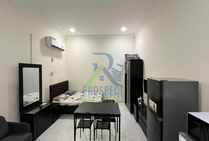 967268 - Property Image 2