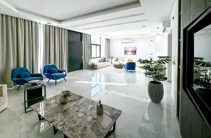 Villa - 5 Bedrooms - 7 Bathrooms for rent in Al Hadara Street - Al Thumama - Doha