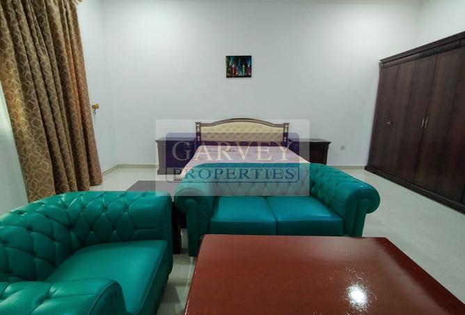 975352 - Property Image 3