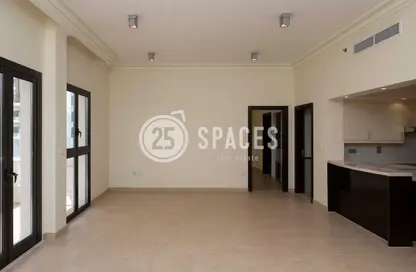 Apartment - 2 Bedrooms - 3 Bathrooms for rent in Carnaval - Qanat Quartier - The Pearl Island - Doha