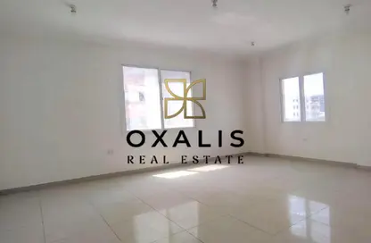 Apartment - 3 Bedrooms - 3 Bathrooms for rent in Anas Street - Fereej Bin Mahmoud North - Fereej Bin Mahmoud - Doha