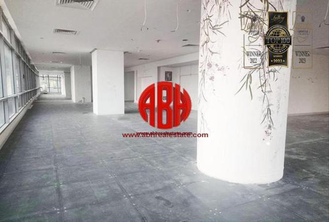 Office Space - Studio - 2 Bathrooms for rent in Marina Residences 195 - Marina District - Lusail