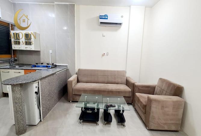 987677 - Property Image 2