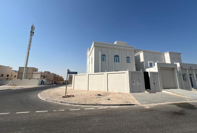 939742 - Property Image 2