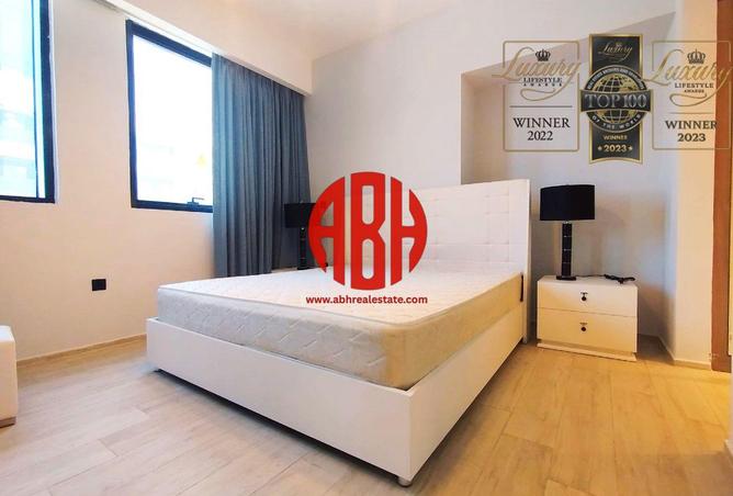 963635 - Property Image 3