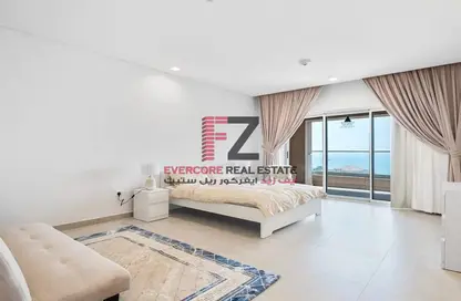 Room / Bedroom image for: Apartment - 3 Bedrooms - 3 Bathrooms for rent in Tower 27 - Viva Bahriyah - The Pearl Island - Doha, Image 1