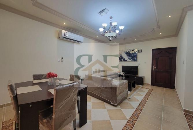 927737 - Property Image 2
