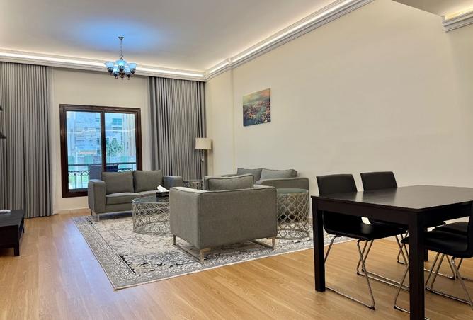 989189 - Property Image 3