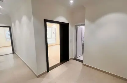 Apartment - 2 Bedrooms - 2 Bathrooms for rent in Al Nasr Street - Al Nasr - Doha