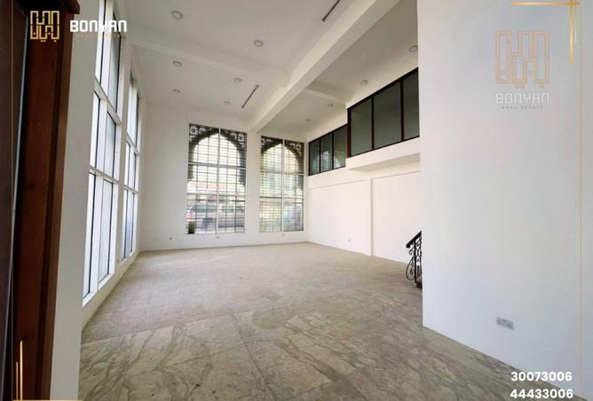 998363 - Property Image 3